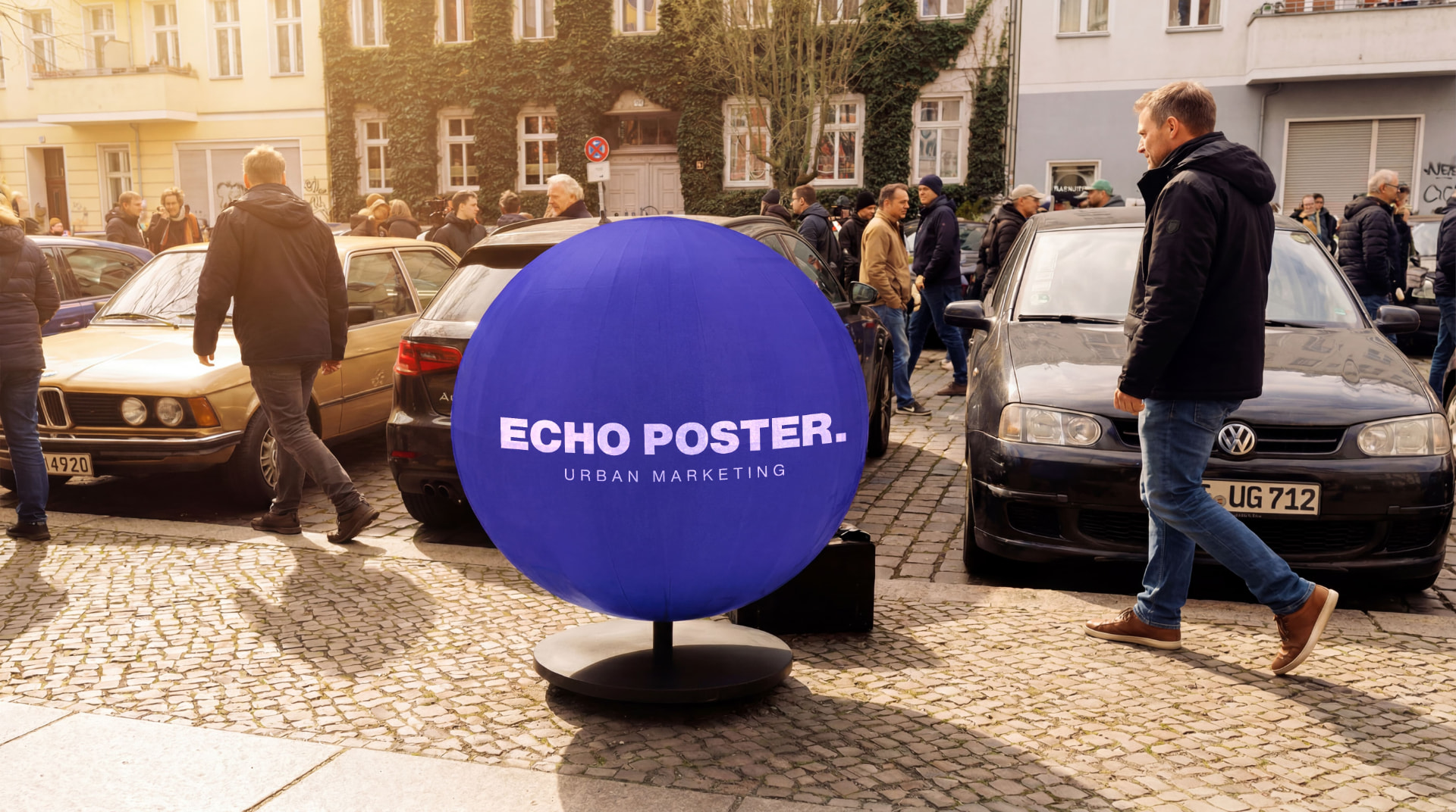 Echo Poster mobile digital screen on a Berlin street