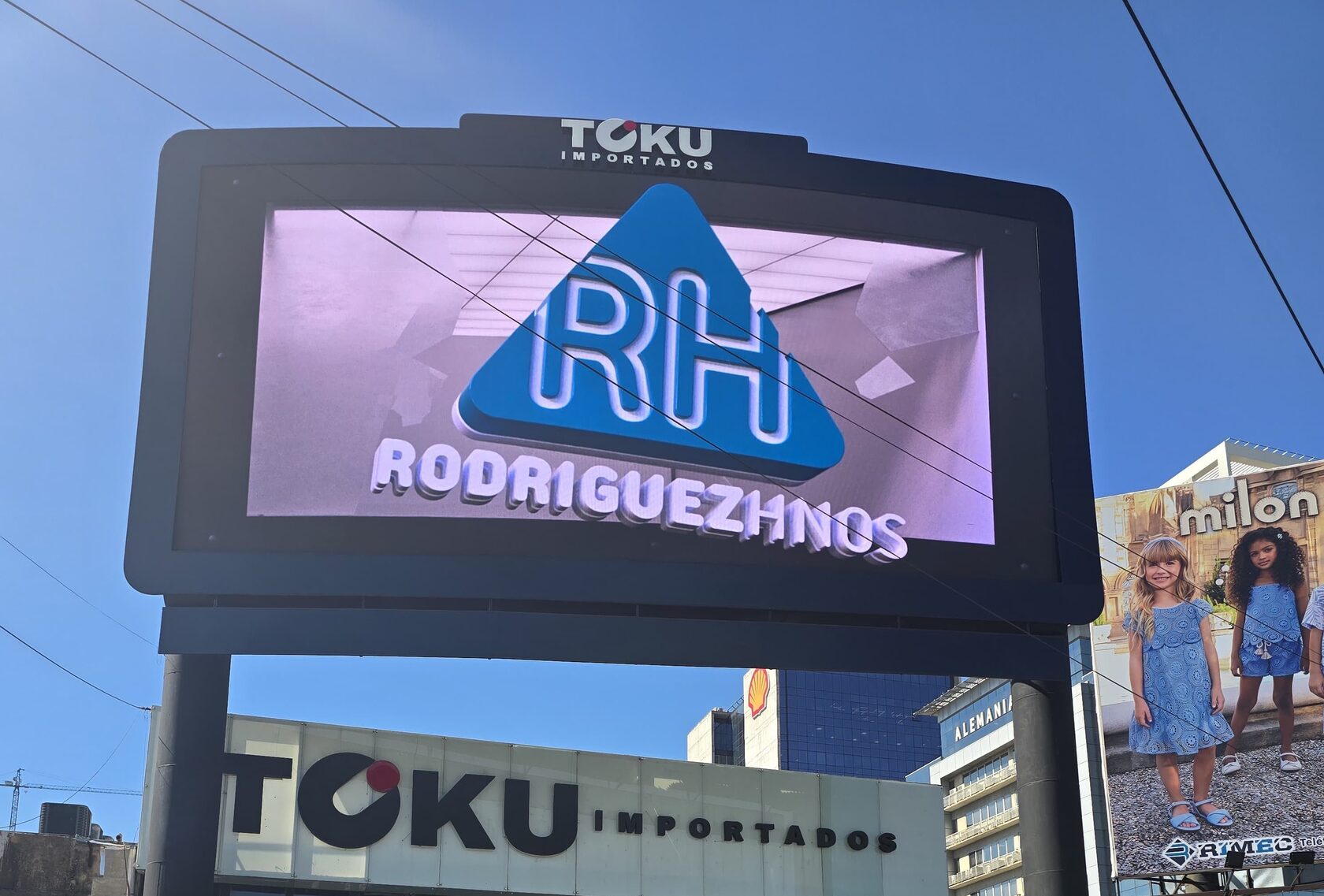 Asunción şehir merkezindeki ekran
